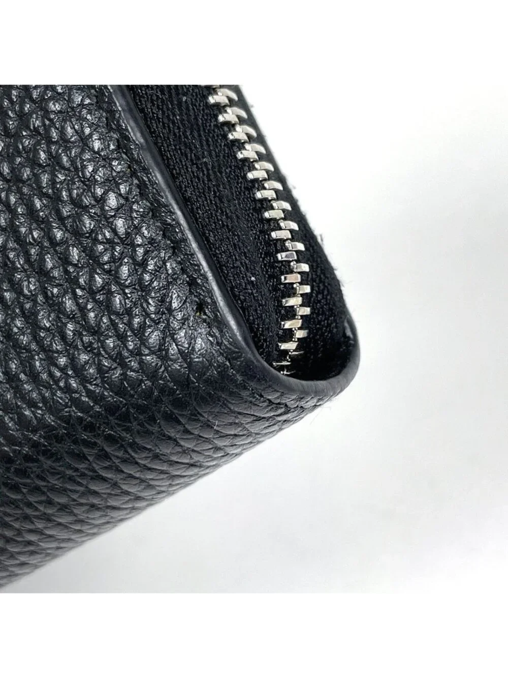 Prada Zip Around Wallet Leather Nero